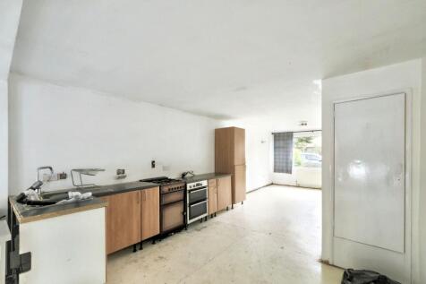 86 Wilford Crescent West, The Meadows, Nottingham, Nottinghamshire, NG2 2FS