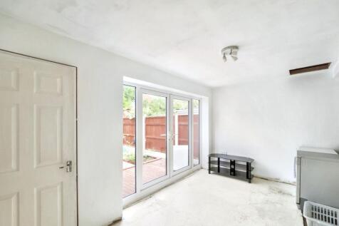 86 Wilford Crescent West, The Meadows, Nottingham, Nottinghamshire, NG2 2FS