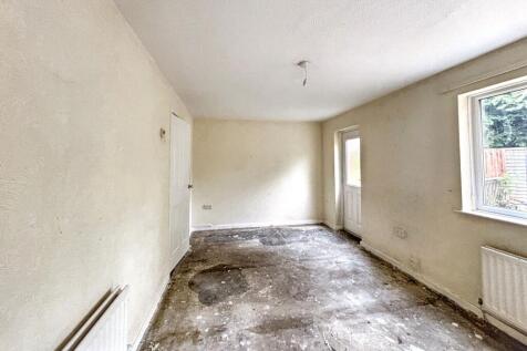 47 Shelley Grove, Bradford, West Yorkshire, BD8 0JZ