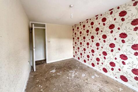 47 Shelley Grove, Bradford, West Yorkshire, BD8 0JZ