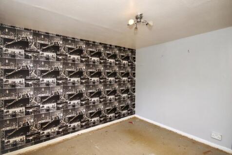 Flat 40 Faynes Court, Sunderland Road, Sandy, SG19 1JZ
