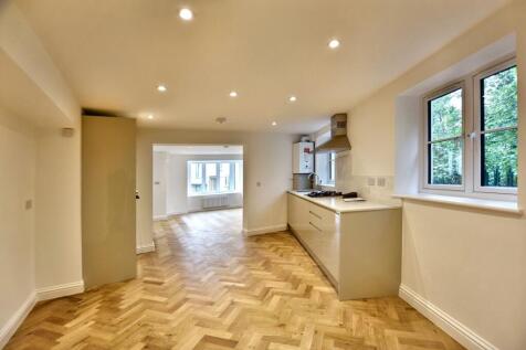 124A Crofton Road, Camberwell, London, SE5 8NA