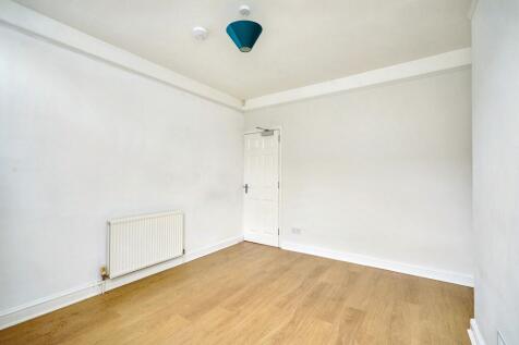 16 Ealing Avenue, Basford, Nottingham, NG6 0BB