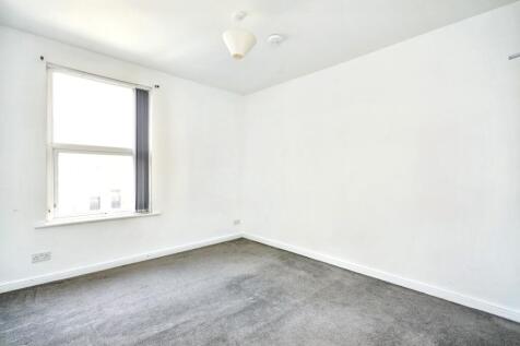 16 Ealing Avenue, Basford, Nottingham, NG6 0BB