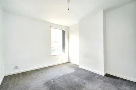 16 Ealing Avenue, Basford, Nottingham, NG6 0BB