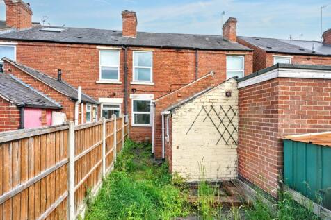 16 Ealing Avenue, Basford, Nottingham, NG6 0BB