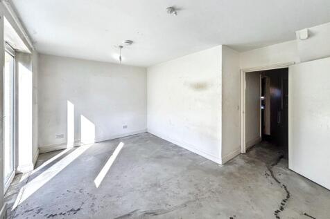 3 Halford Close, Edgware, Middlesex, HA8 5QF