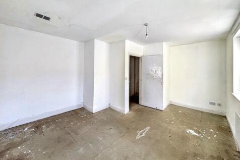 3 Halford Close, Edgware, Middlesex, HA8 5QF