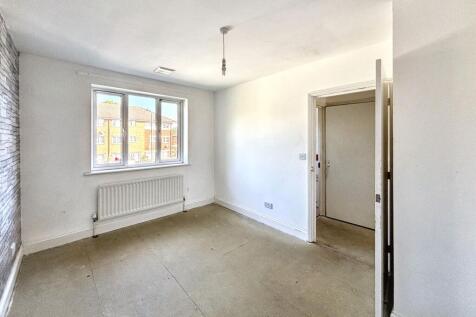 3 Halford Close, Edgware, Middlesex, HA8 5QF