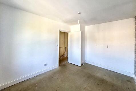 3 Halford Close, Edgware, Middlesex, HA8 5QF