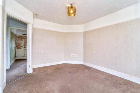 33 Glenmore Road, Welling, DA16 3BN