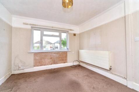 33 Glenmore Road, Welling, DA16 3BN