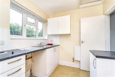 33 Glenmore Road, Welling, DA16 3BN