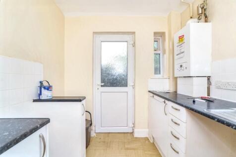 33 Glenmore Road, Welling, DA16 3BN