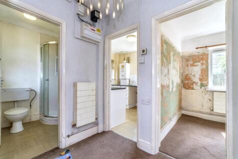 33 Glenmore Road, Welling, DA16 3BN