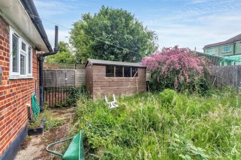 33 Glenmore Road, Welling, DA16 3BN