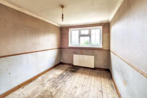 45 Southdale Road, Carlton, Nottingham, NG4 1EU
