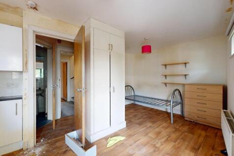 53 Marlborough Road, Archway, London, N19 4NA