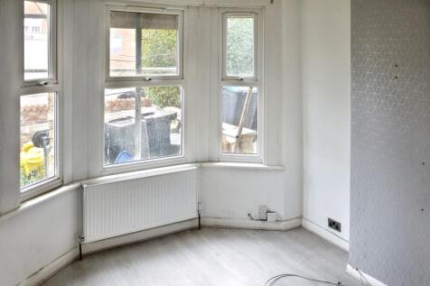 188 Holmesdale Road, South Norwood, London SE25 6PT
