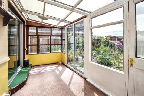 13 Plantation Road, Boreham, Essex, CM3 3EA
