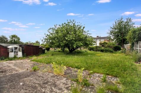 13 Plantation Road, Boreham, Essex, CM3 3EA