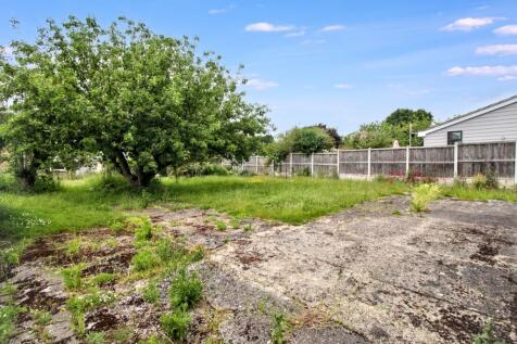 13 Plantation Road, Boreham, Essex, CM3 3EA