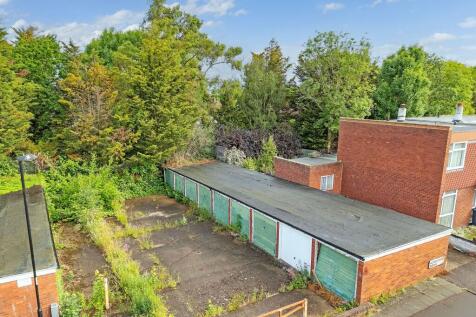 Garages between 45 &amp; 47 Aldersgrove Avenue, Mottingham, London, SE9 4PH