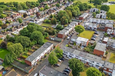 Garages between 45 &amp; 47 Aldersgrove Avenue, Mottingham, London, SE9 4PH