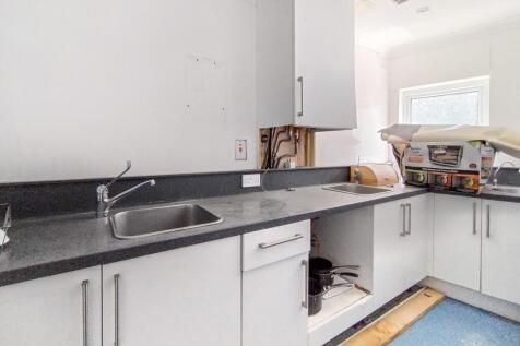 18 Bradbury Street, Dalston, London, N16 8JN