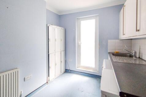 18 Bradbury Street, Dalston, London, N16 8JN