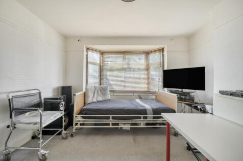 130 Victoria Avenue, Wembley, HA9 6PY