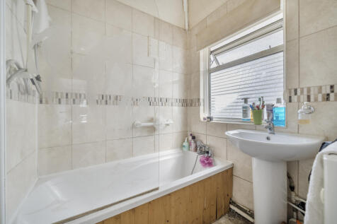 130 Victoria Avenue, Wembley, HA9 6PY