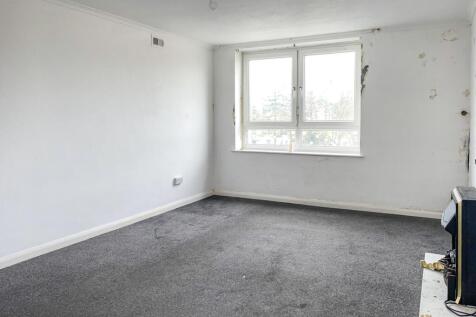 14 Kingmere, South Terrace, Littlehampton, BN17 5LD