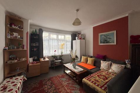 66 Brentmead Place, Golders Green, London NW11 9LJ