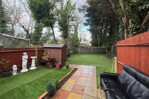 66 Brentmead Place, Golders Green, London NW11 9LJ