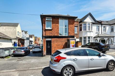 1A Goodmayes Lane, Ilford, Essex, IG3 9PB