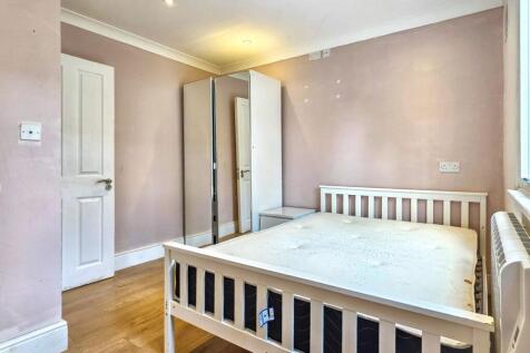 6 Algar Close, Isleworth, Middlesex, TW7 7AQ