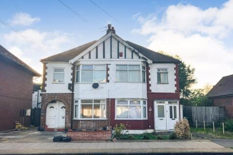 499a Upper Brentwood Road, Romford, RM2 6LA