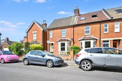 82 Bedford Road, Horsham, RH13 5BH