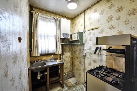 First Floor Flat,  89 Taybridge Road, Battersea, London SW11 5PX
