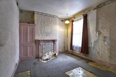 First Floor Flat,  89 Taybridge Road, Battersea, London SW11 5PX