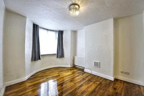 58 Carmichael Road, South Norwood, London SE25 5LX