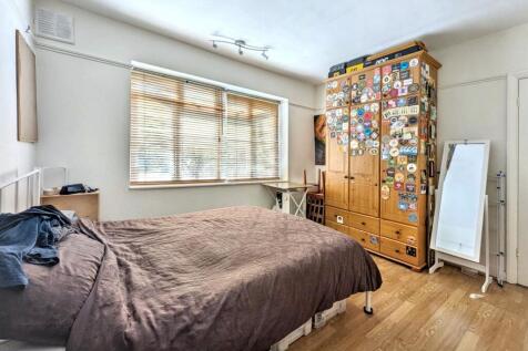 12a Cintra Court, Patterson Road, London SE19 2LB
