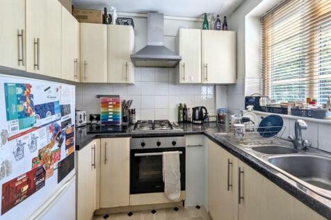 12a Cintra Court, Patterson Road, London SE19 2LB