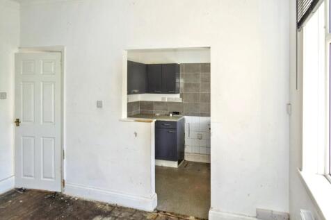 6 Buckley Crescent, Thornton-Cleveleys, FY5 1RH