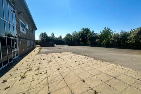 1 &amp; 2 Rochehall Way, Purdeys Industrial Estate, Rochford, Essex, SS4 1JU