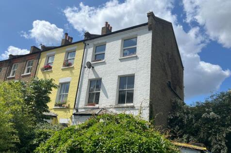 4 East View, Vale of Health, Hampstead, London NW3 1AU