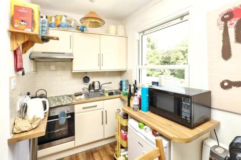 4 East View, Vale of Health, Hampstead, London NW3 1AU