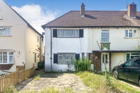 82 Grange Road, Chessington, KT9 1EY