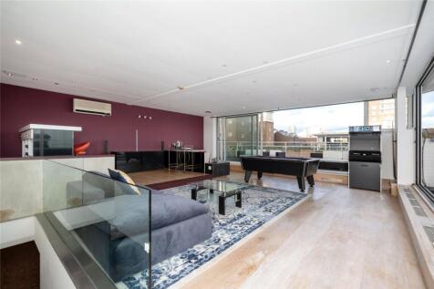 Flat 83 Mendip Court, Chatfield Road, Battersea, London, SW11 3UZ